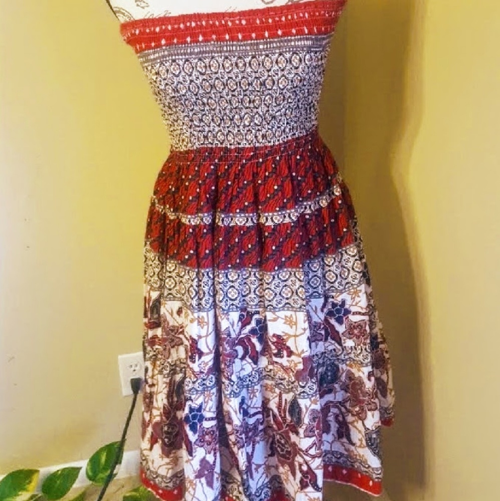 Pink Apple, Red/Gold Dress